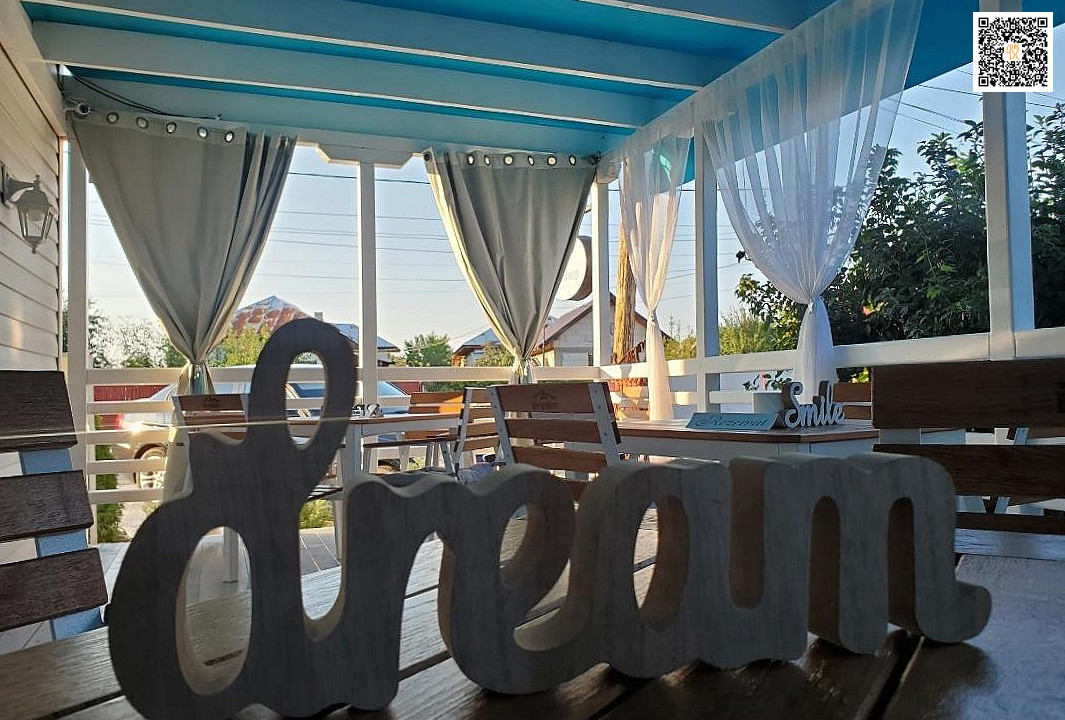 Anasta Lounge Bistro Drinks Exterior