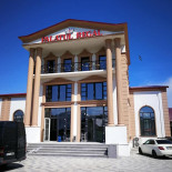 Palatul Regal Exterior