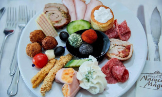 Nasycanda Magura Comida