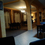 Afrodicom (la Piata) Dentro