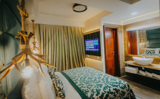 Complex Lostrita À l'intérieur