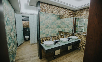 Complex Lostrita À l'intérieur