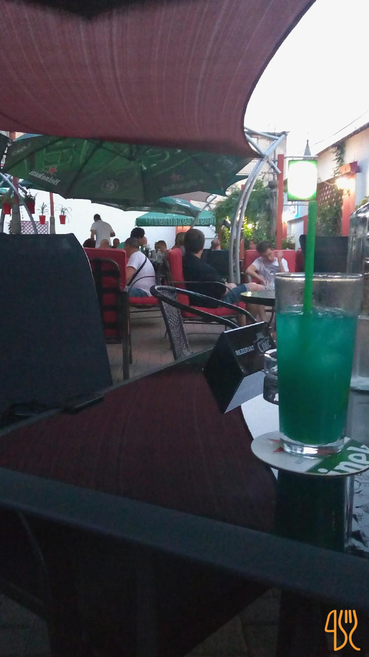Restaurantul Janet Exterior