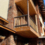 Hanul Baratiei Exterior