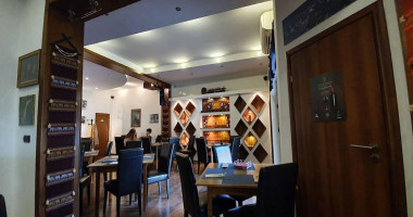 Nissara’s À l'intérieur