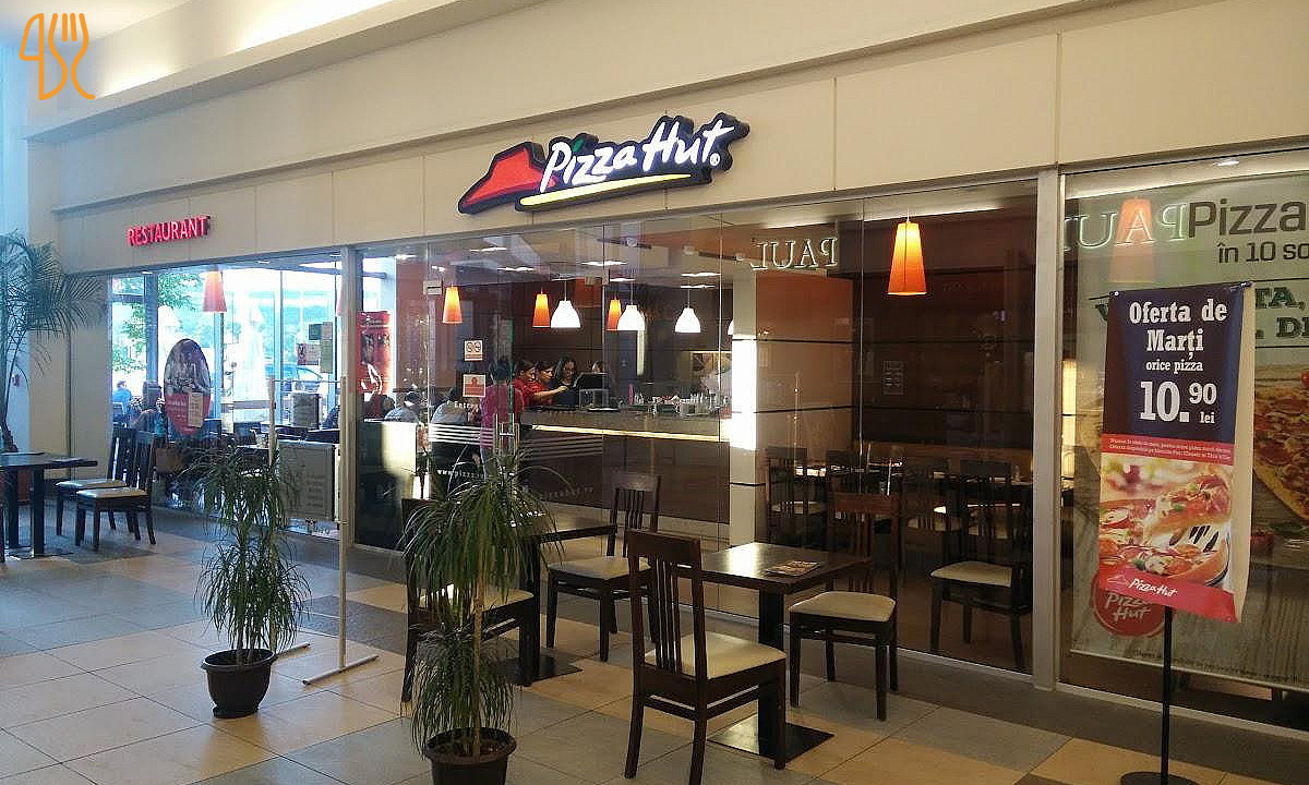Pizza Hut Exterior