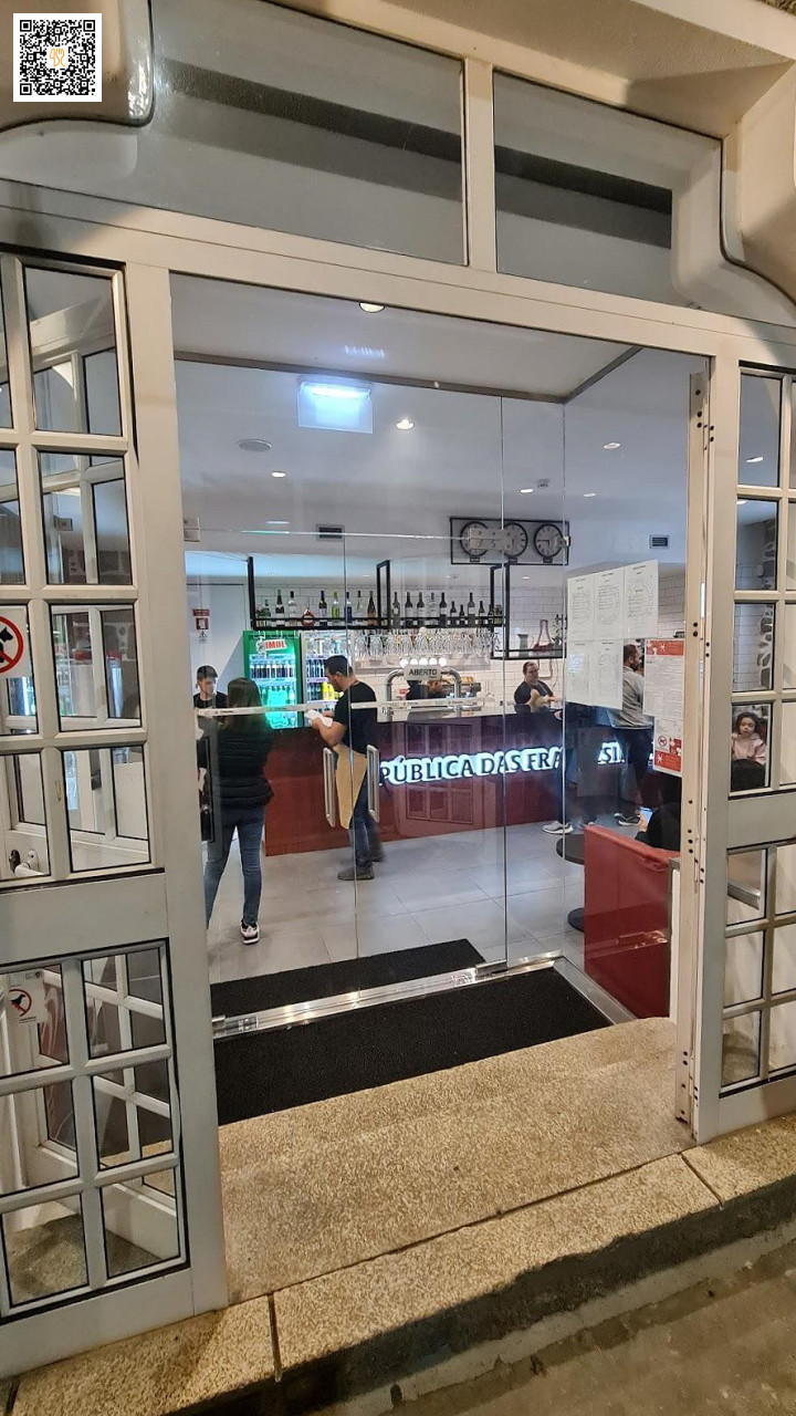 Cinecitta În interior