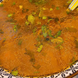 Păstrăvul Auriu Comida