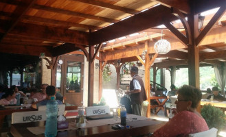 Dada À l'intérieur