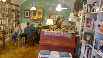 Koffer À l'intérieur