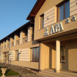 Complex Apa Exterior