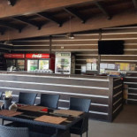 Complex Apa Exterior