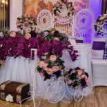 Hanul Siminică Dentro