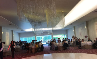 Marion Floresti Dentro