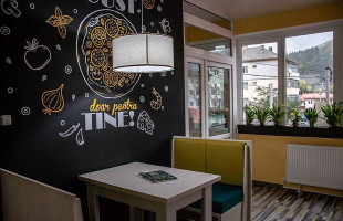 Pizzeria Mega O Dentro