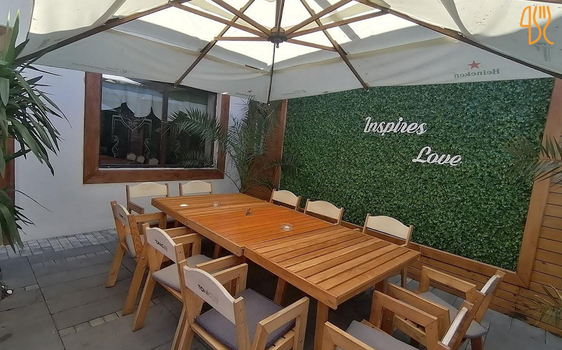 Tonic Lounge Musceleanca Exterior