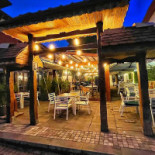 Tonic Lounge Musceleanca Exterior