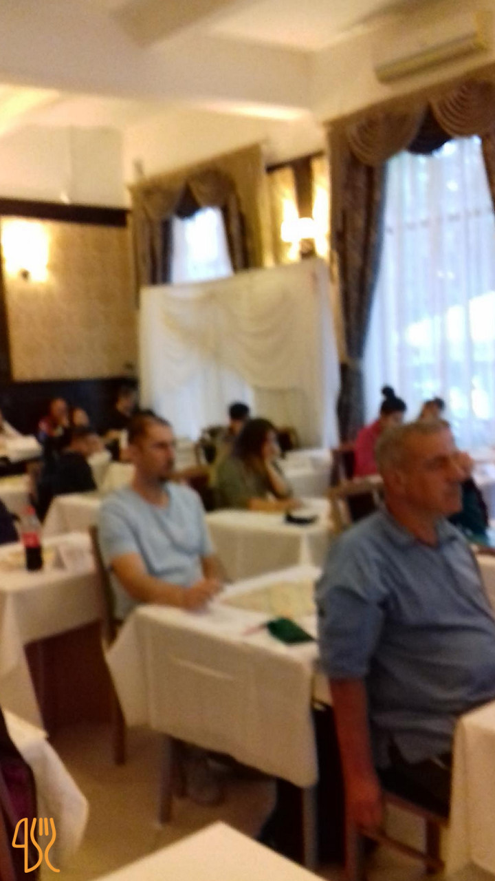 La Geamuri Mari În interior