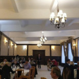 La Geamuri Mari În interior