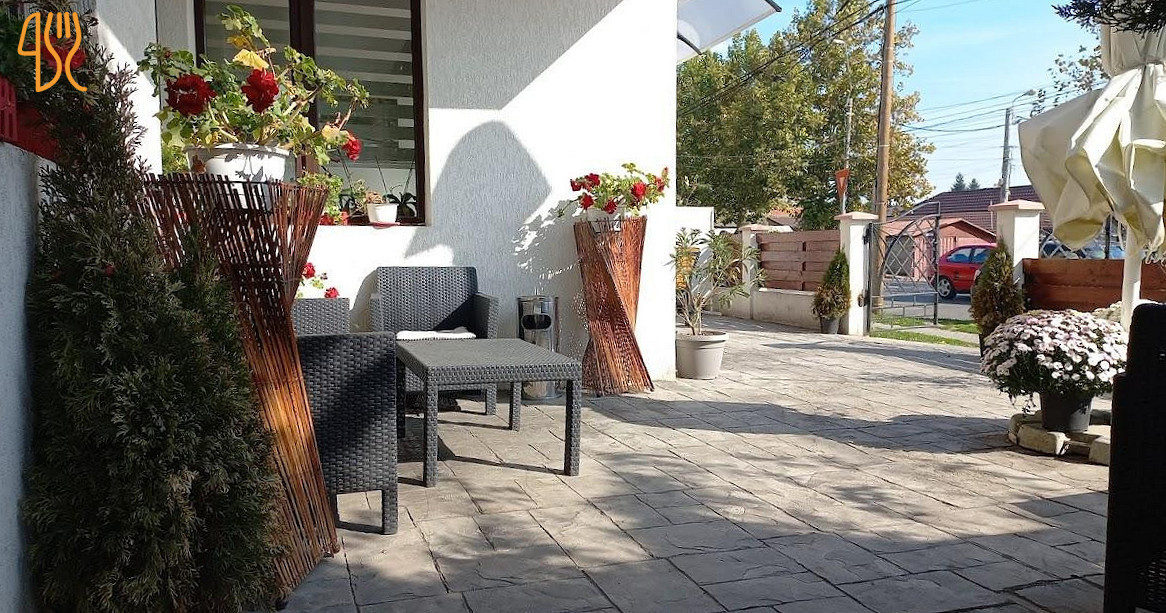 Ekko Lounge Exterior