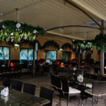 La Costică Exterior