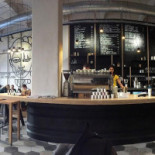 Meron À l'intérieur