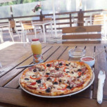 Mai Danube Nourriture