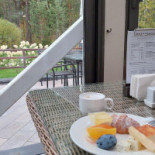 La Cetate, Mircea Dinescu Exterior