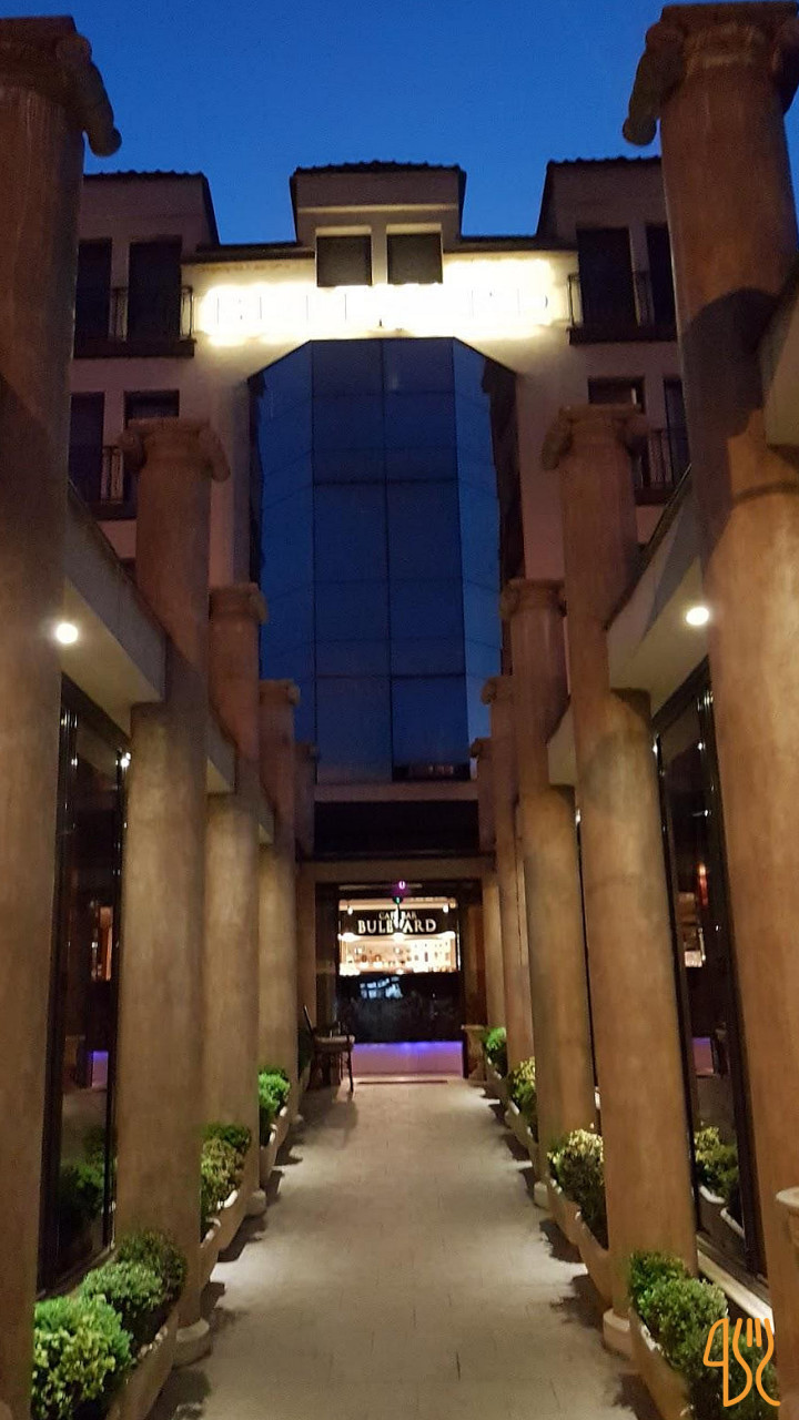 Bulevard Exterior