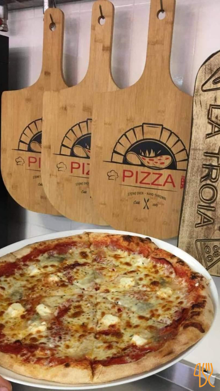 Pizzeria La Troia Meniu