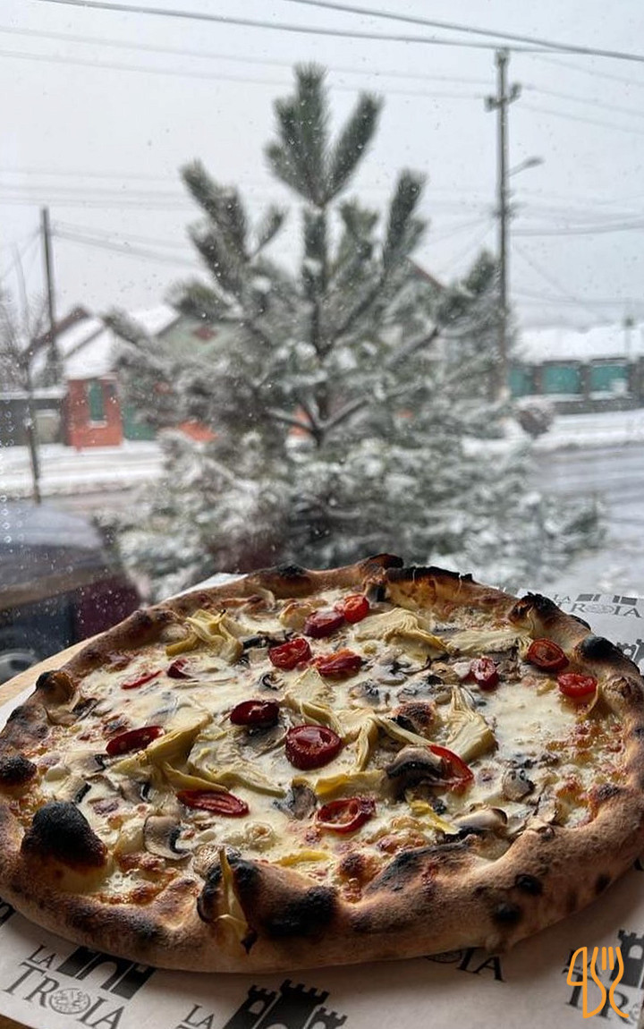 Pizzeria La Troia Exterior
