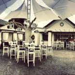 Monarch Pizza Delivery Extérieur