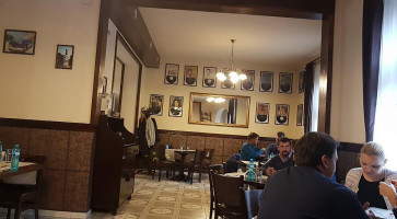 Conacul Verde Dentro