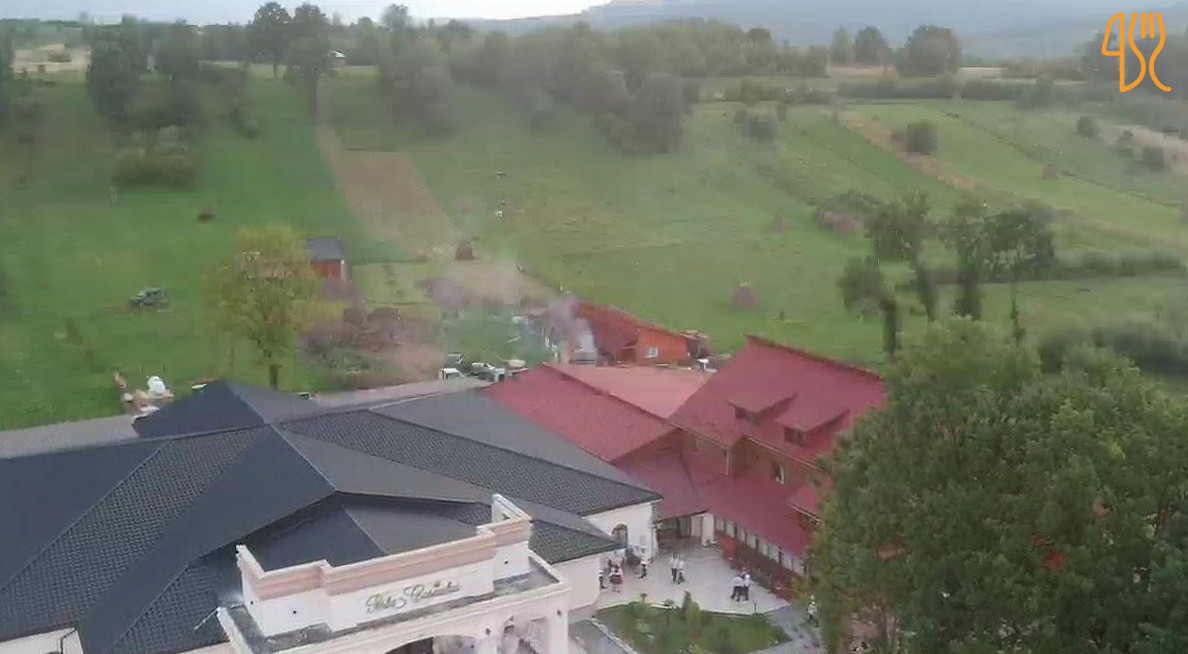 Sala De Evenimente “perla Cosaului” Exterior