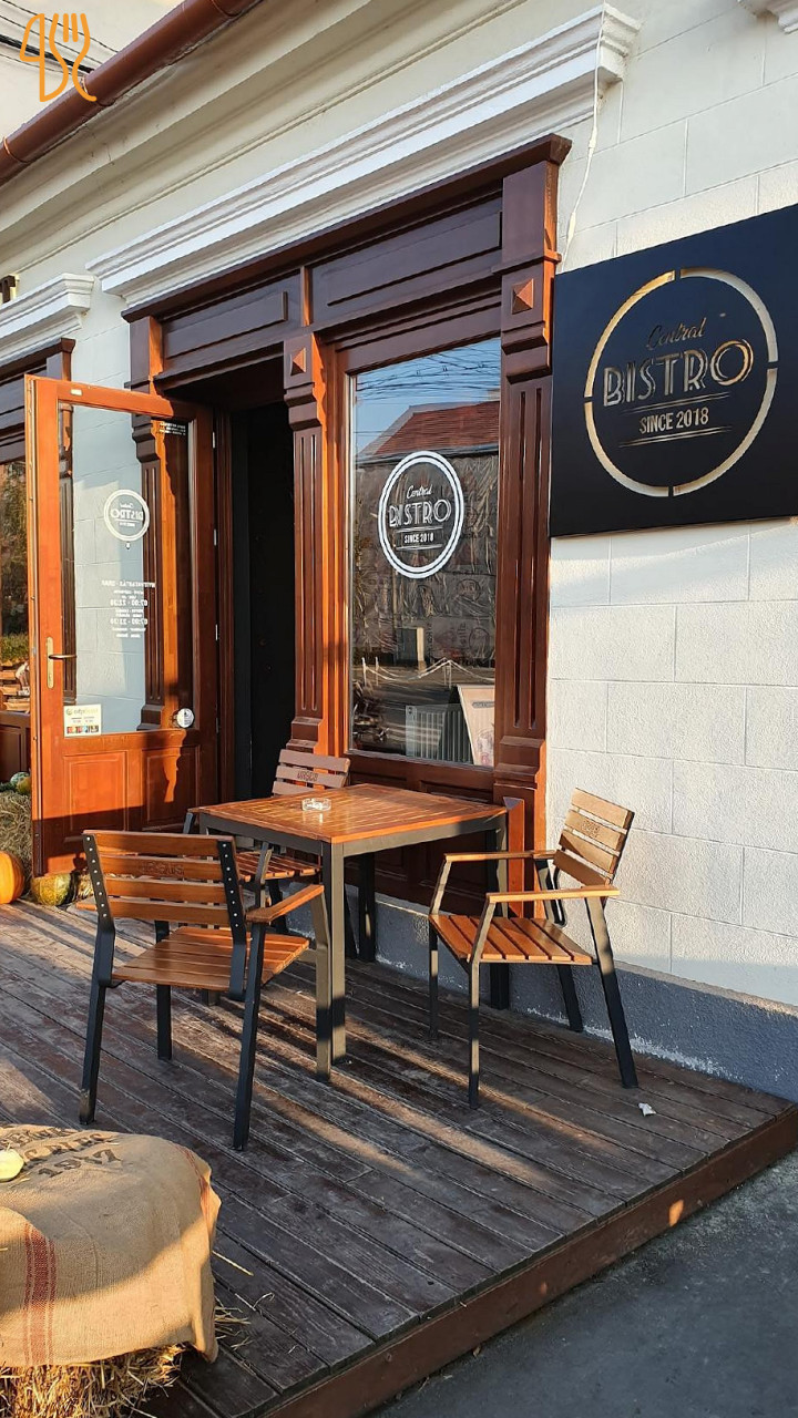 Central Bistro Exterior