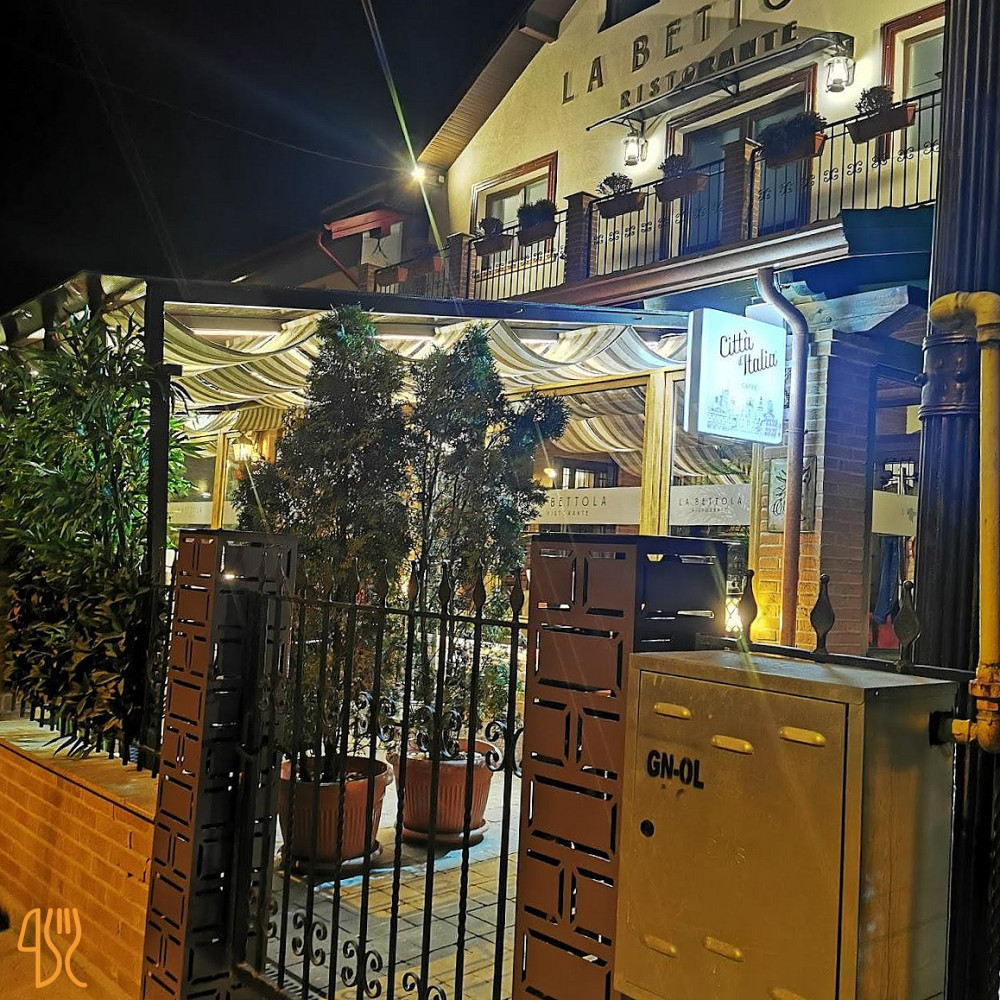 La Bettola Bacău Italian Exterior