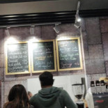 Atelierul De Burgeri În interior