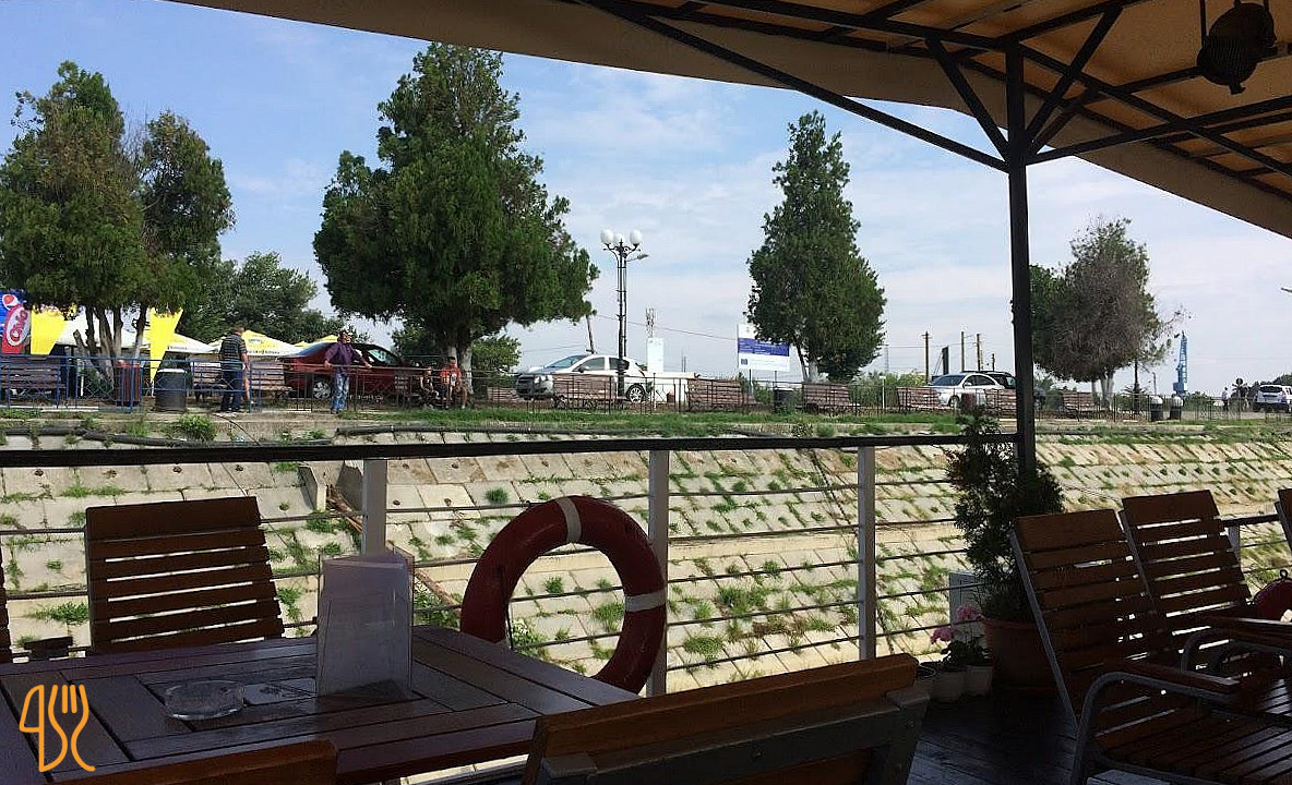 Restaurant la Ponton Exterior