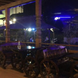 Autoservire Larisa Dentro