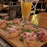 Downtown Contemporary Food Mâncare