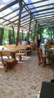 La Ceaune outside