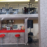 Three Sinners Extérieur