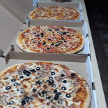 Pizzerie Piccola Italia Mâncare