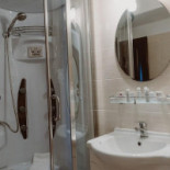 The Chain Bridge Bebida