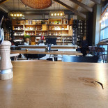 Grenier Braserie Dentro