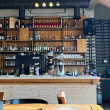 Grenier Braserie Dentro