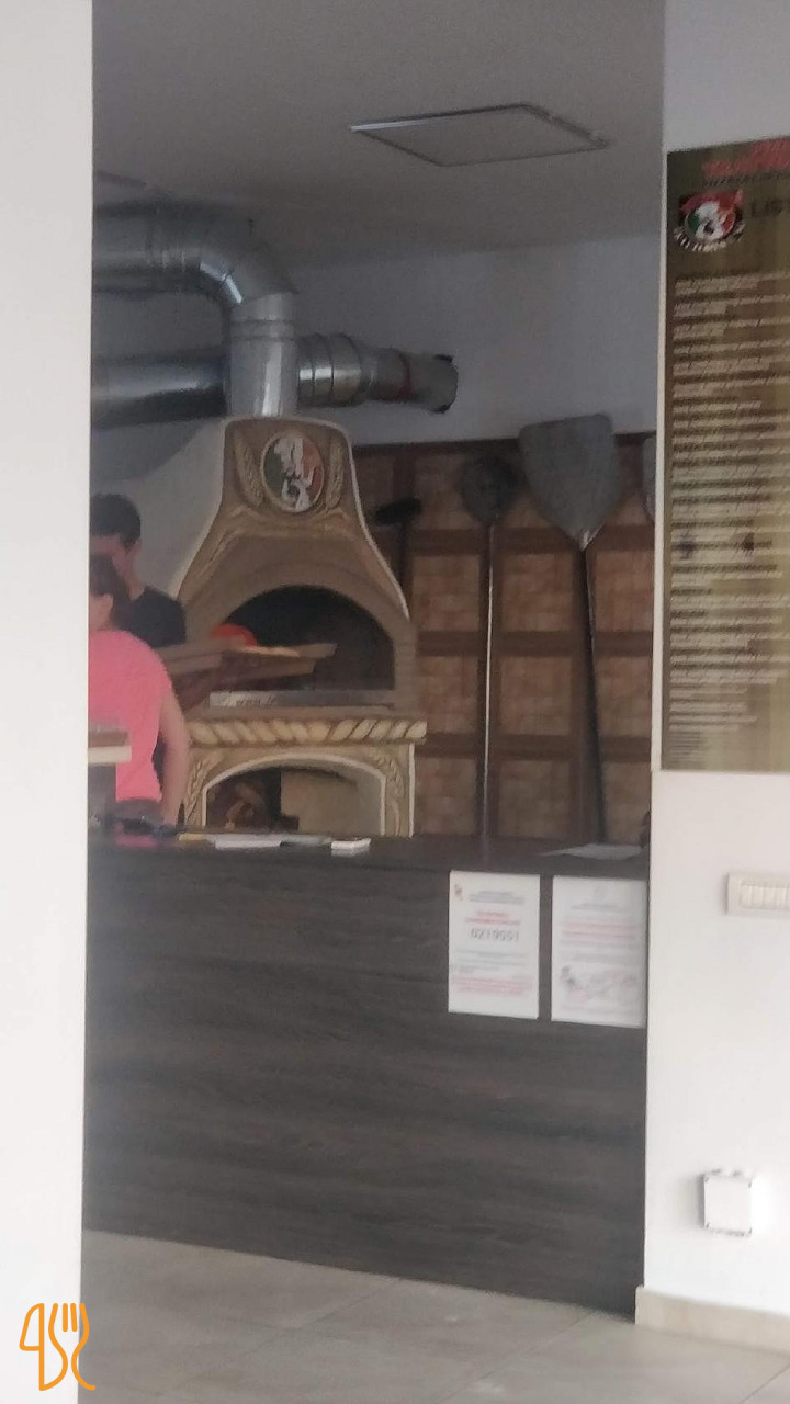 Pizza Trattoria Uno Bascov Exterior