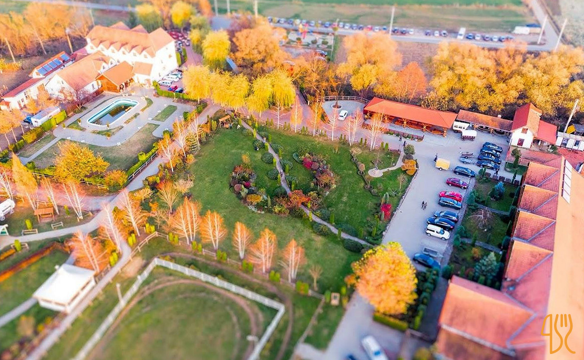 Domeniul Dracula Daneș Exterior