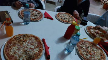 Coroana De Aur Comida