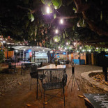 Pizzeria Isola Exterior
